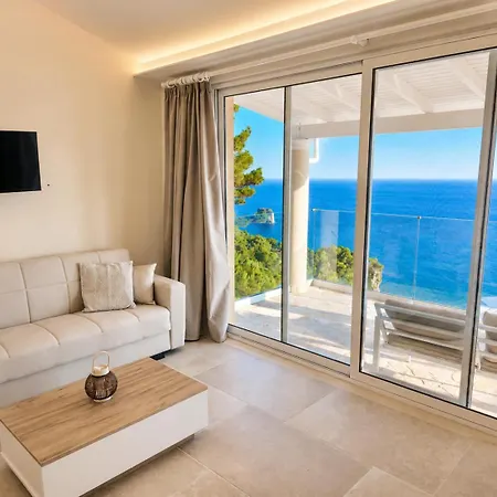 Ionian Horizon Luxury Private Estate * Kontogialos